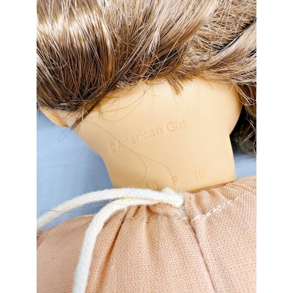 American Girl Historical Doll Molly McIntire WWII Meet Outfit 18 inch 2013 - Picture 11 of 16